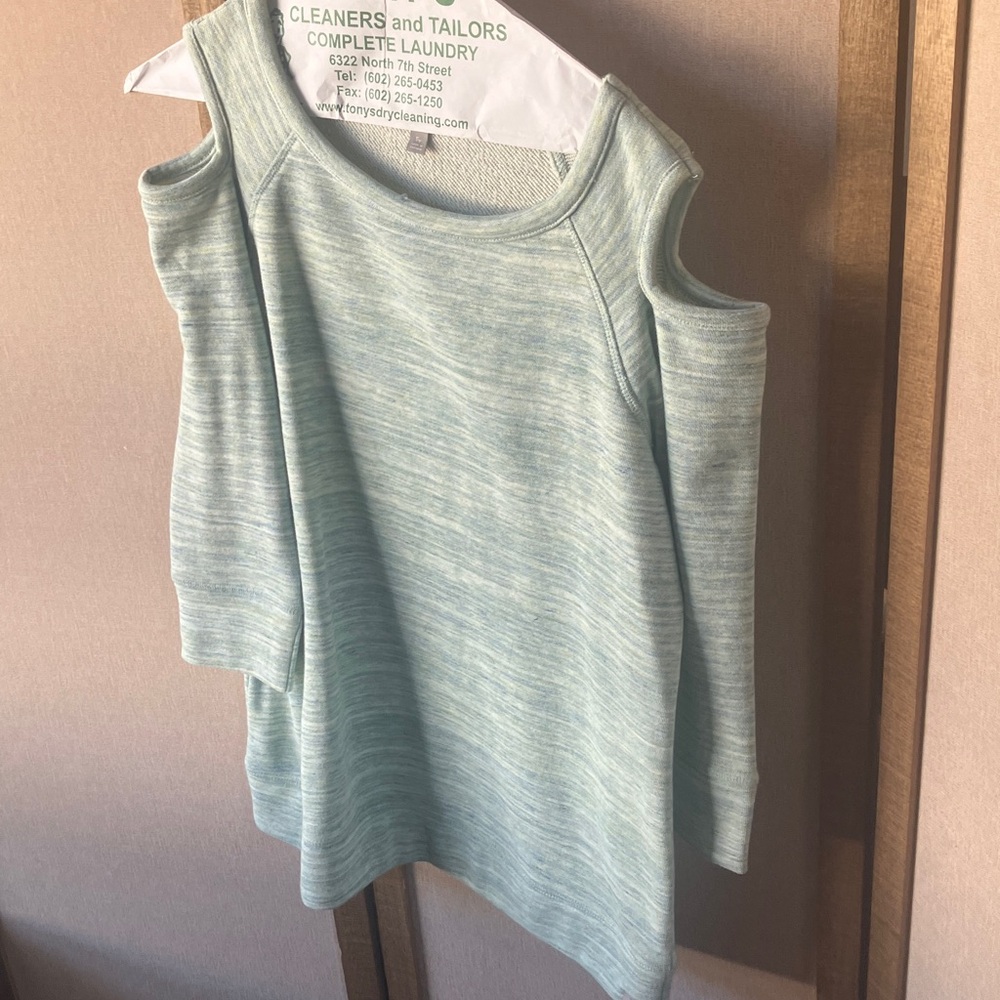 FINAL MARKDOWN Talbots Cold Shoulder French terry top petite small